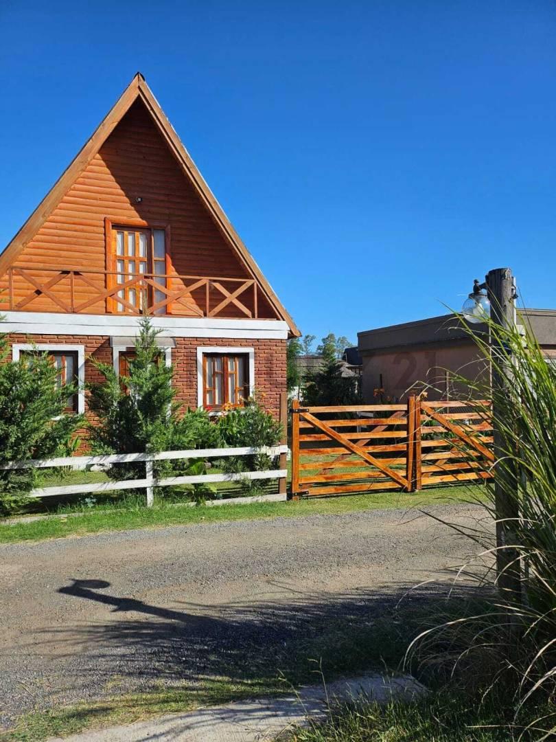 CASA 4 AMBIENTES CON PILETA BARRIO CERRADO HARAS EL TERRAPLEN — foto 1