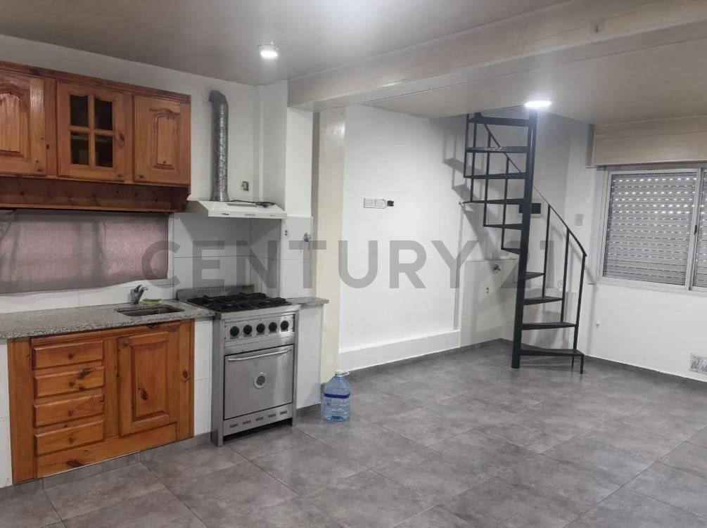 Casa/duplex 1 dormitorio en alquiler en Berisso — foto 1