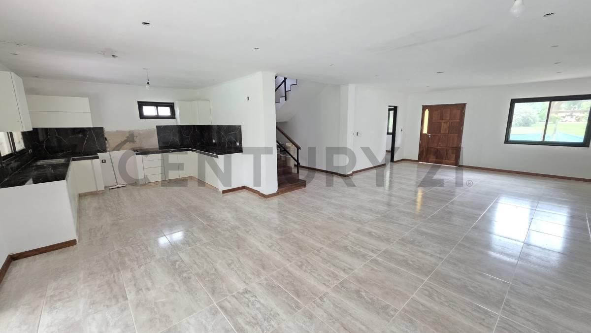 VENTA Casa 5 ambientes en Club de Campo Las Praderas de Luján - Acepta permuta - Opción financiación — foto 1