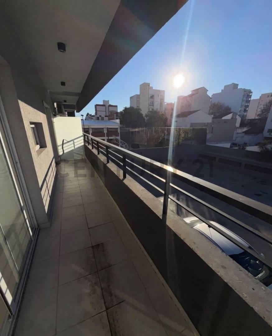 Departamento 3 ambientes a estrenar con balcón Caseros — foto 1