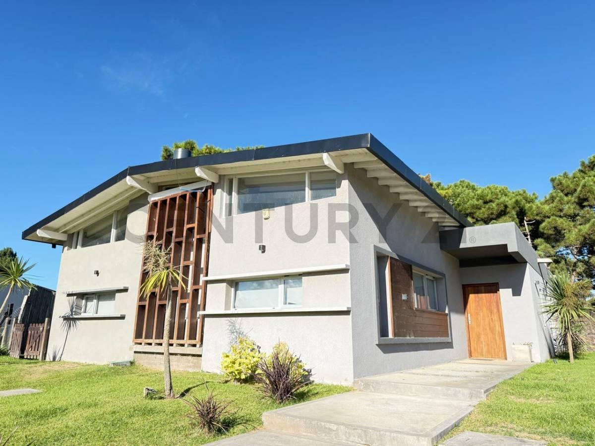 Casa 4 ambientes en Pinamar — foto 1