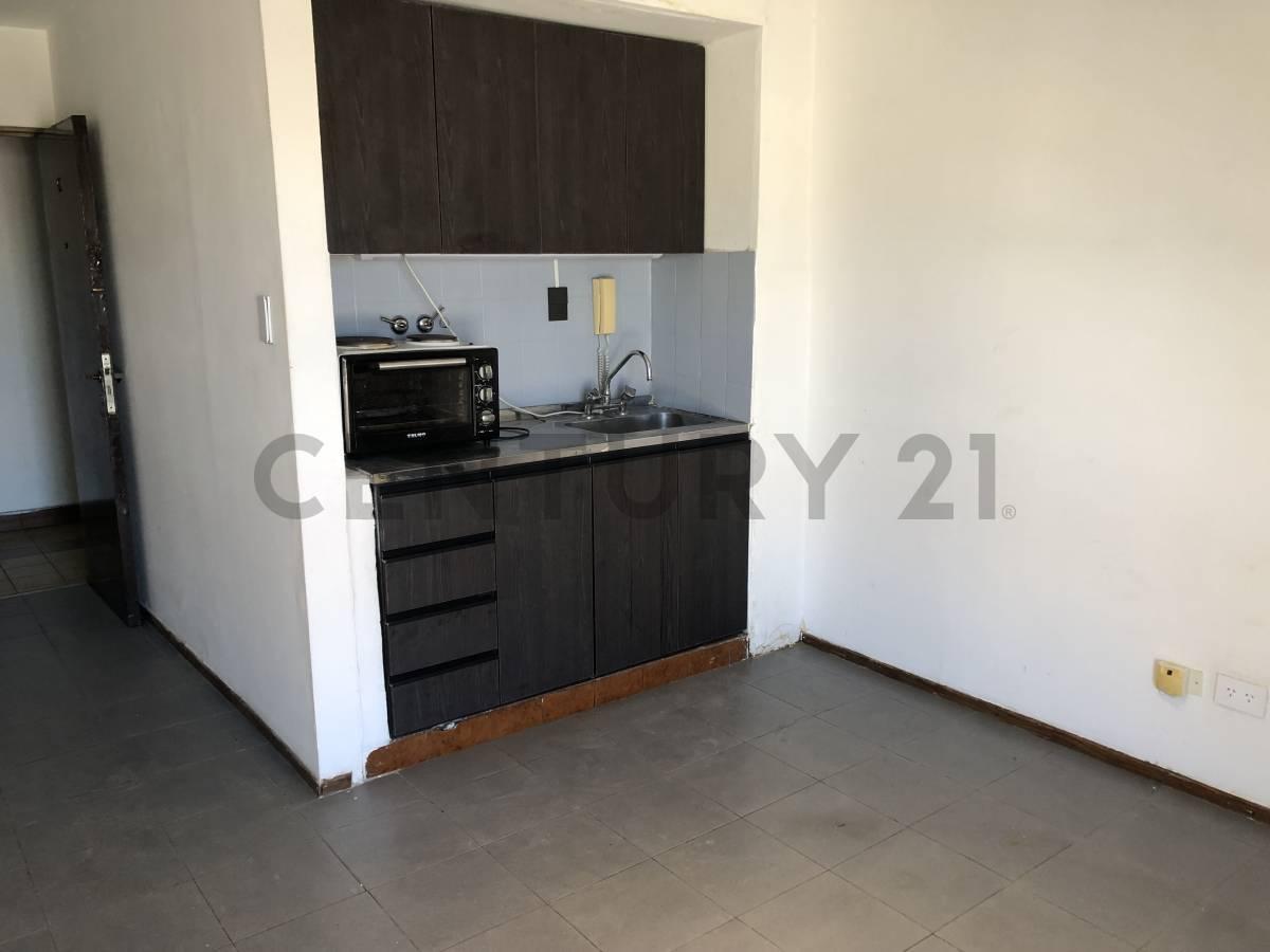 VENTA DEPARTAMENTO UN DORMITORIO EN EL CENTRO — foto 1