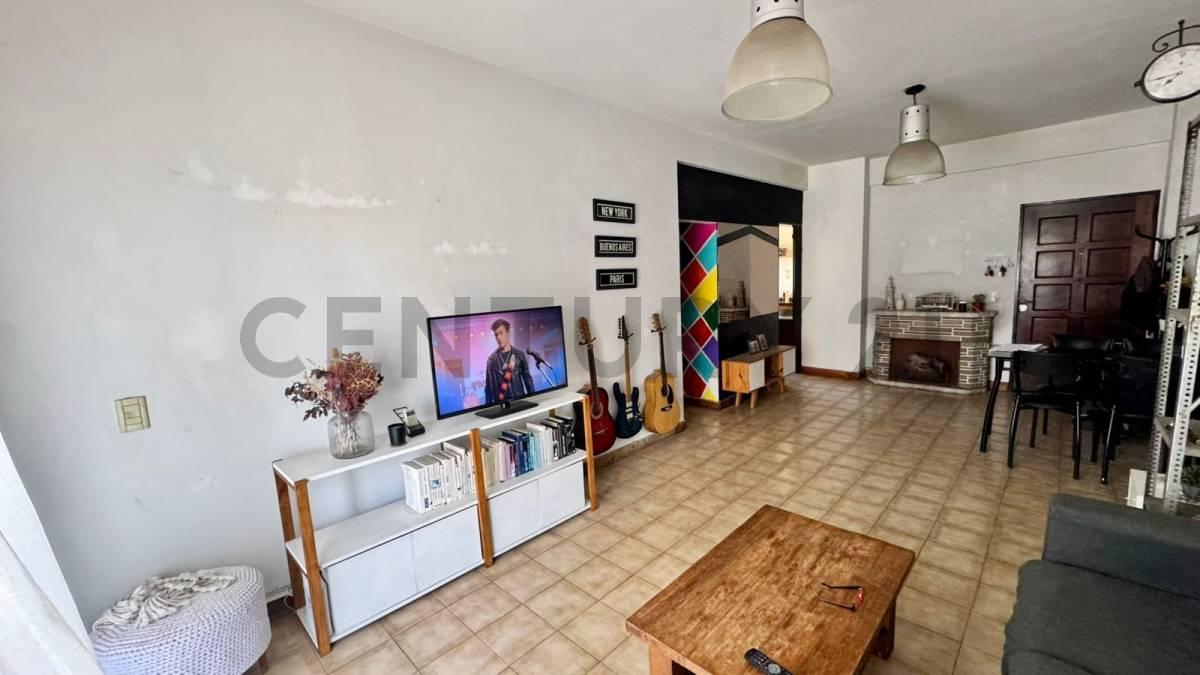 Depto 3 amb c/ Patio, balcon y escritorio Lomas del Mirador — foto 1