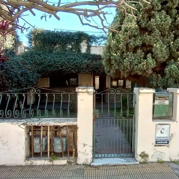 EN VENTA CASA + TALLER - VILLA MADERO - LA TABLADA - PCIA DE BUENOS AIRES — foto 1