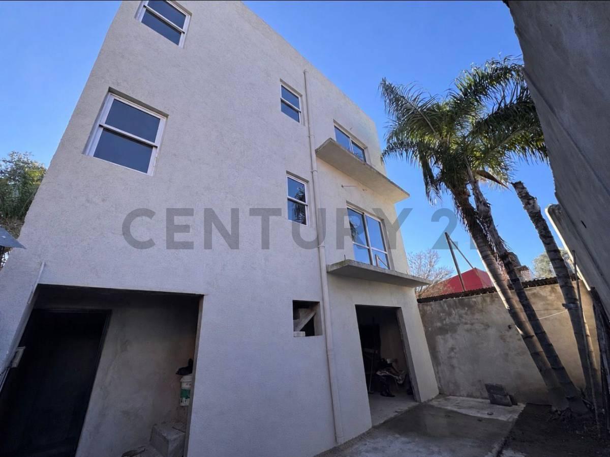 VENTA TRIPLEX A ESTRENAR 4 AMBIENTES CON PATIO EN QUILMES — foto 1