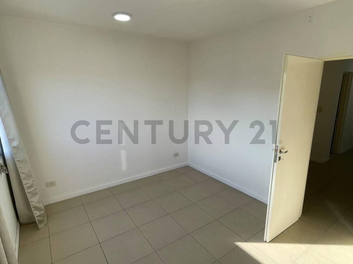 Venta PH en primer piso Av. Crisologo Larralde al 2200 — foto 1