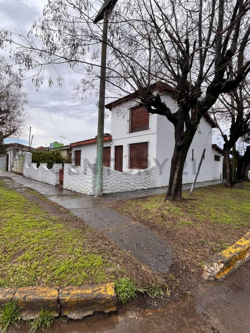VENTA DE CASA 6 AMBIENTES EN J.CPAZ(APT.CREDITO)-COCHERA-6CUADRAS ESTACON JC.PAZ — foto 1