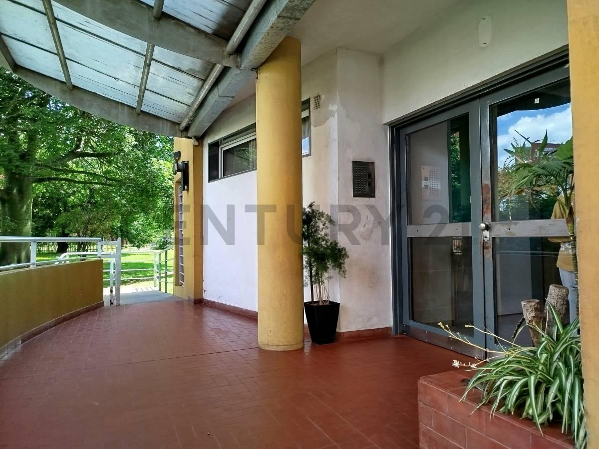 Venta de Departamento en Villa Madero 3 Ambientes Balcon Cochera Apto Credito — foto 1