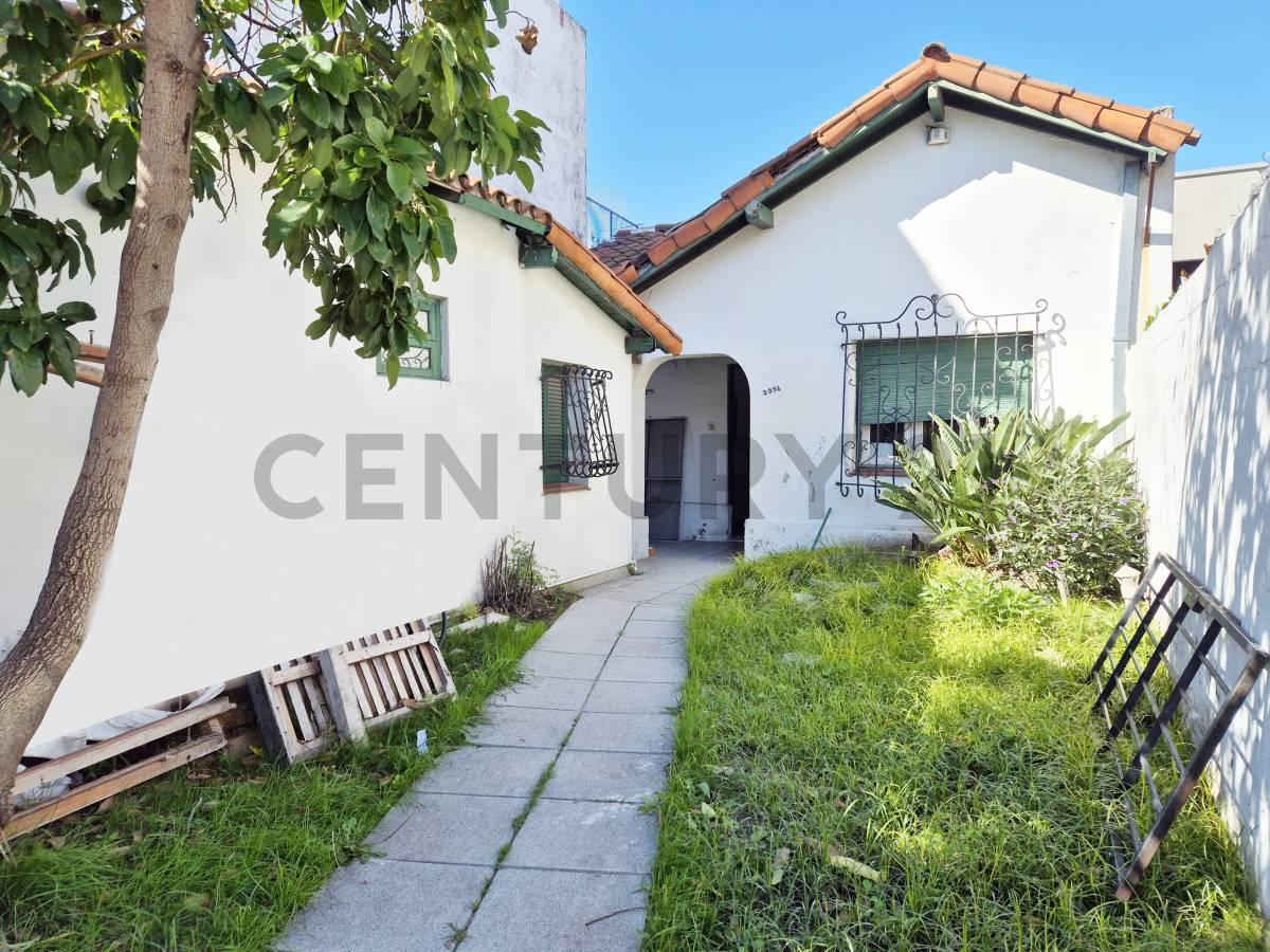 VENTA Casa 5 amb con garage 2 autos Lanus Oeste — foto 1