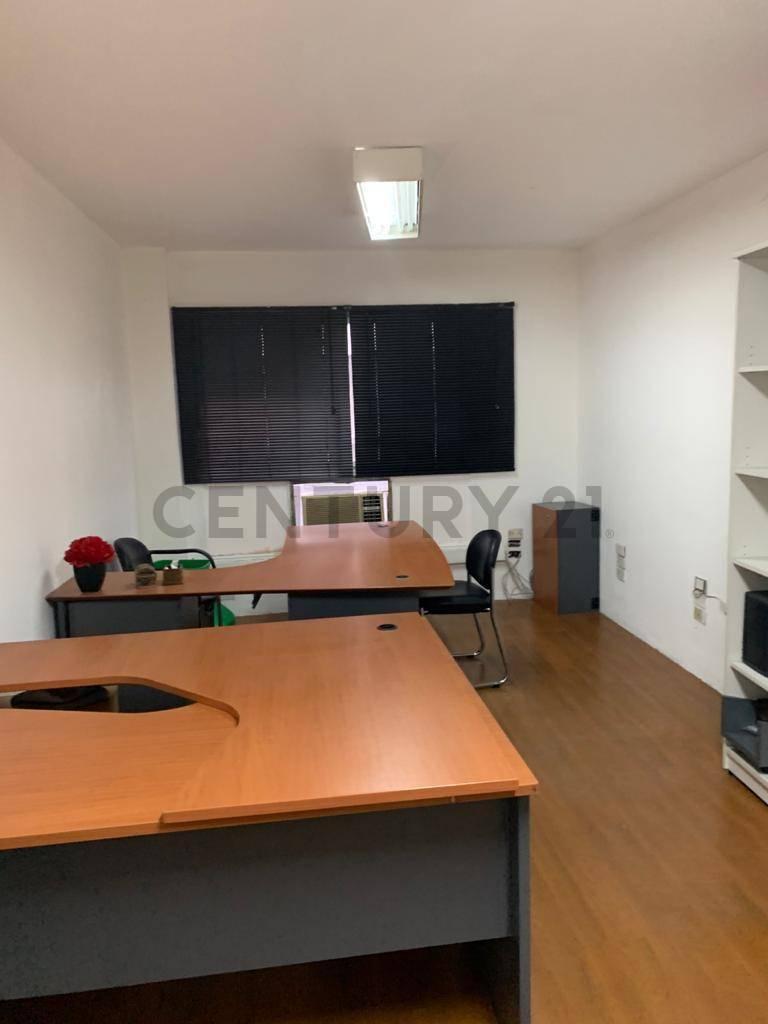 Oficina 22mts Corrientes y Maipú, Microcentro sin baño — foto 1
