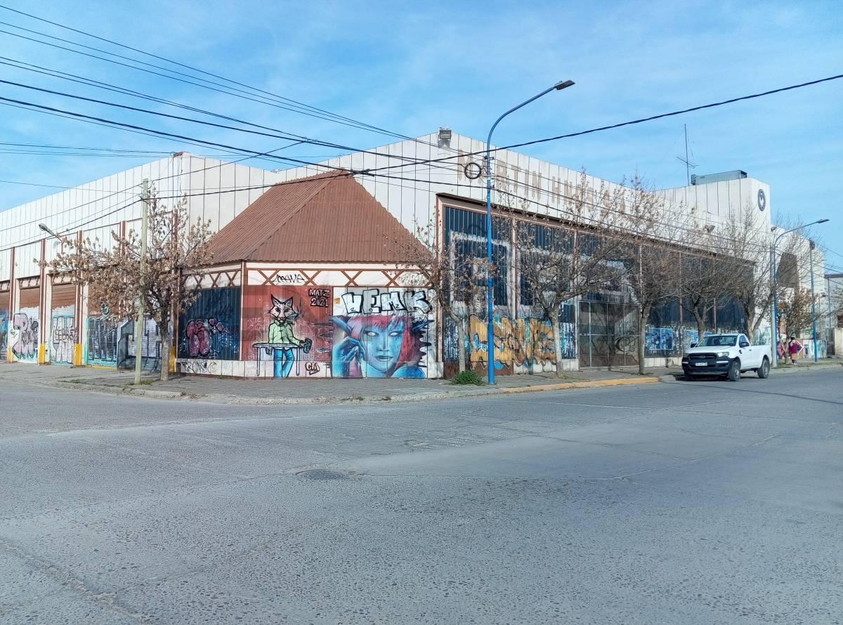 C21 Muñoz Vende Galpones Centro General Roca — foto 1