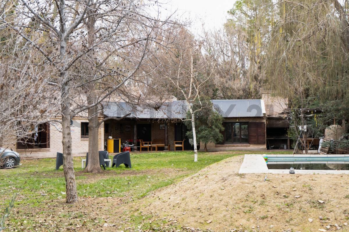 Venta Casa 3 Dormitorios en General Roca — foto 1