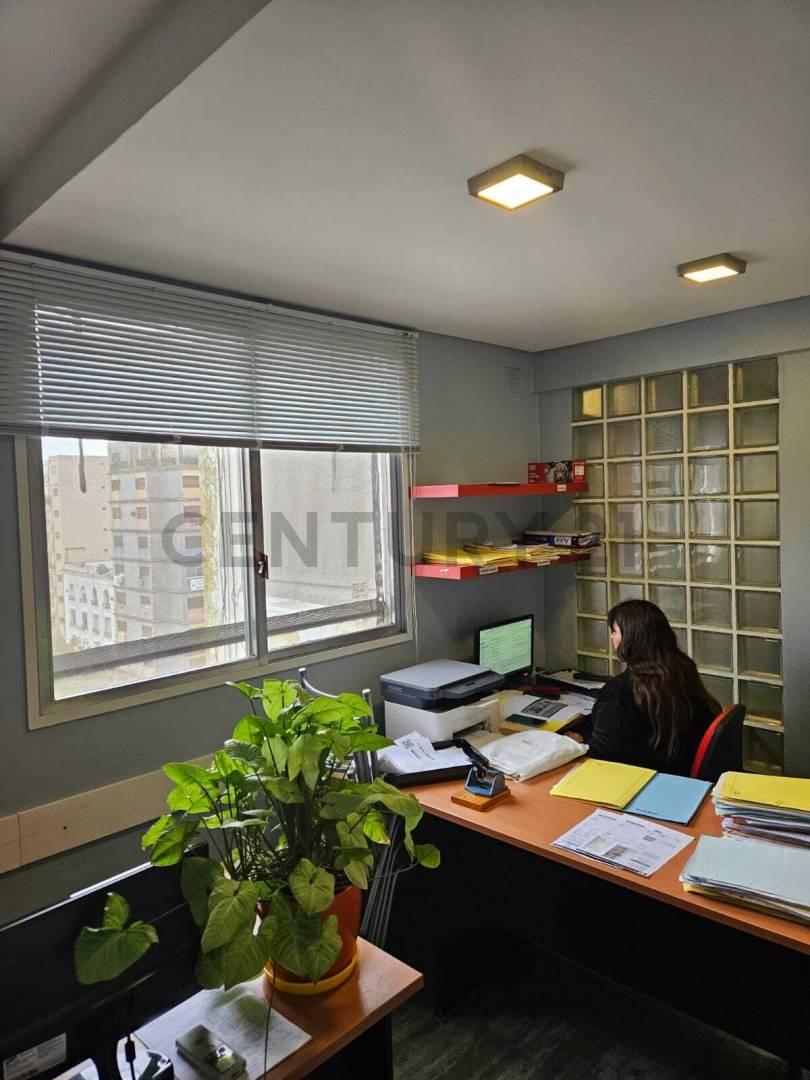 OFICINA EN VENTA, EN GALERIA DE LA PLATA — foto 1
