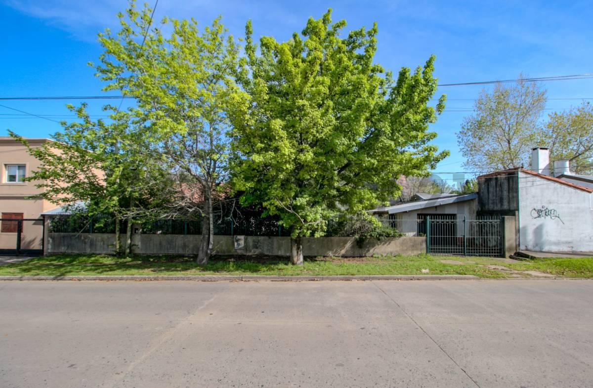 Lote en venta en Gonnet 501 e 26 y 27 — foto 1