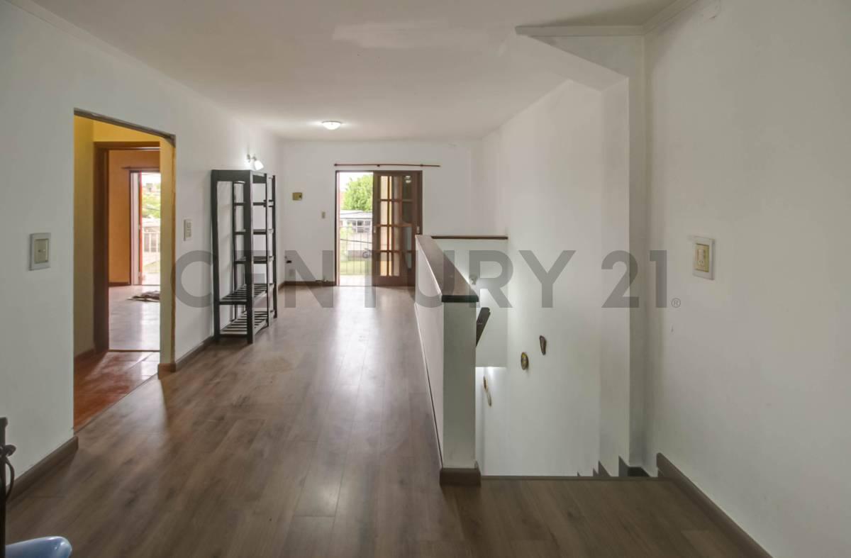 Taller galpon y casa 3 dormitorios en venta — foto 1