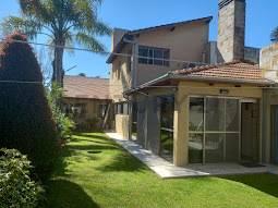 VENTA CASA 7 AMBIENTES C/ JARDIN y PILETA en SAN ISIDRO — foto 1