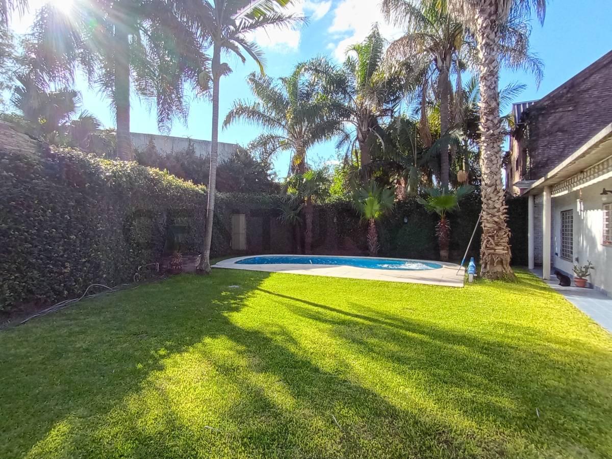 Venta casa Jose C Paz 4 ambientes — foto 1