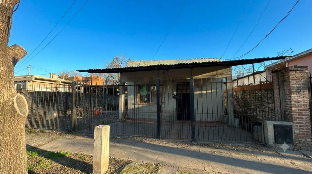 VENTA | CASA 4 AMBIENTES | JOSÉ C. PAZ | — foto 1