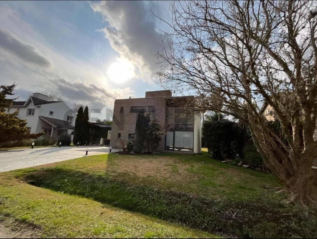 Casa en Venta Barrio El Lauquen, Canning — foto 1