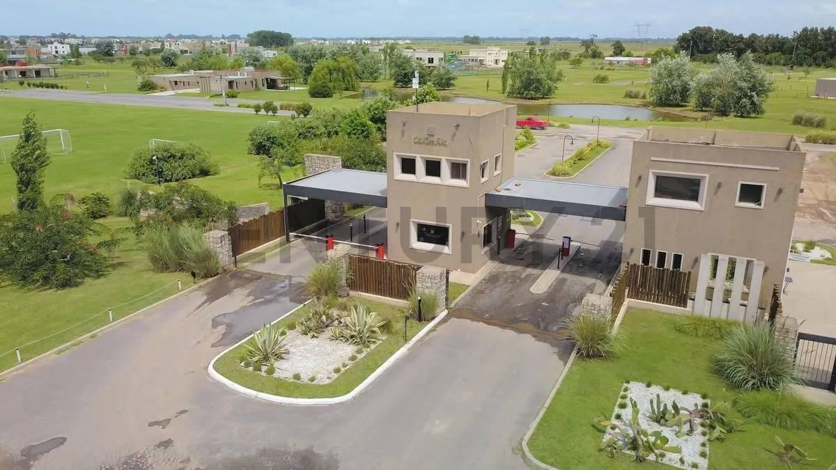 VENTA DE LOTE, BARRIO CRUZ DEL SUR — foto 1