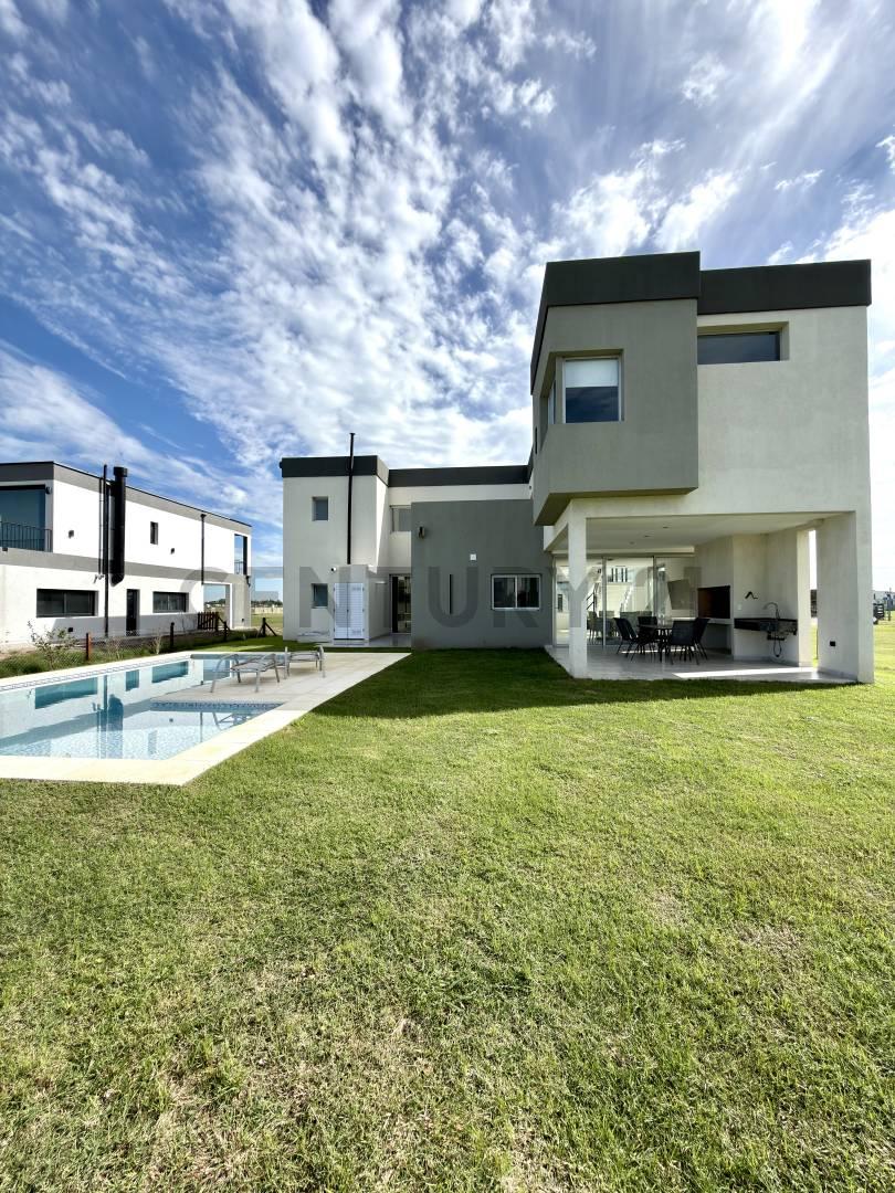 CASA EN VENTA 5 DORMITORIOS TOTALMENTE EQUIPADA TERRRALAGOS. — foto 1