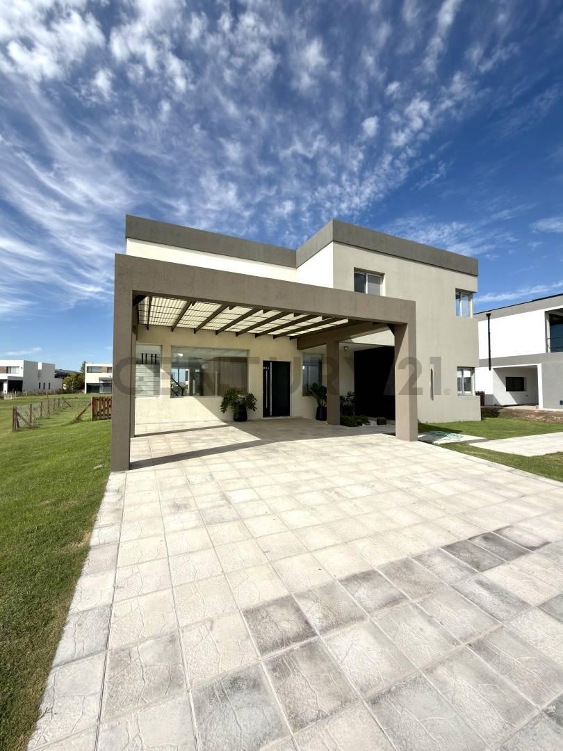 CASA EN ALQUILER 5 DORMITORIOS TOTALMENTE EQUIPADA TERRRALAGOS. — foto 1