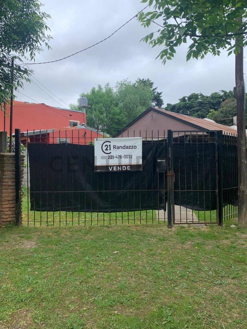 Venta de Casa de 2 Ambientes en City Bell — foto 1