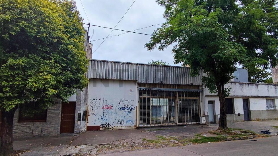 Venta GALPON 400 m² con oficinas en casco urbano, La Plata — foto 1