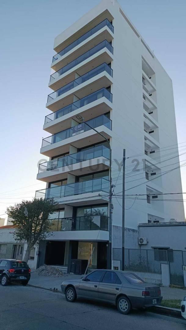 Departamento a Estrenar frente a Parque Castelli. — foto 1