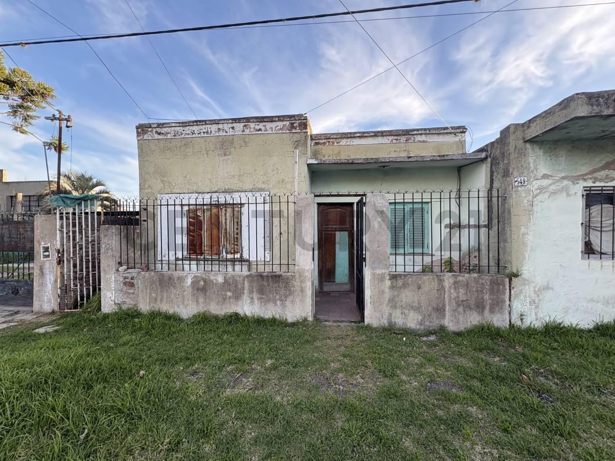 Lote c/Casa a Demoler en Villa Elisa — foto 1