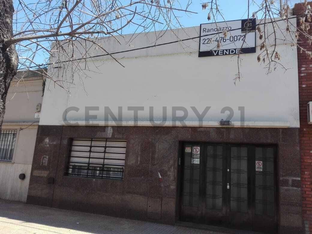 VENTA DE CASA EN LA PLATA CALLE 62 E/ 10 Y 11 — foto 1