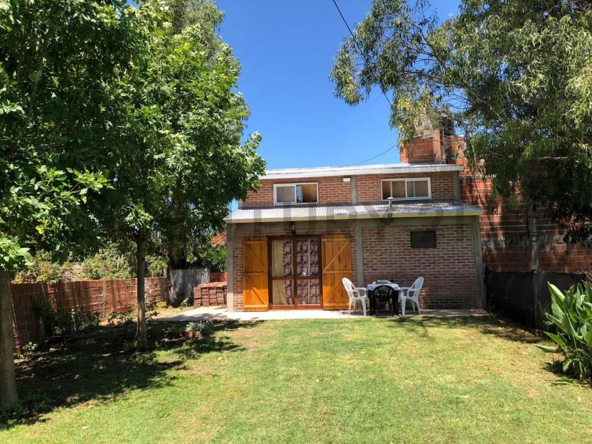 VENDO CASA DE 2 AMBIENTES EN SANTA CLARA DEL MAR — foto 1