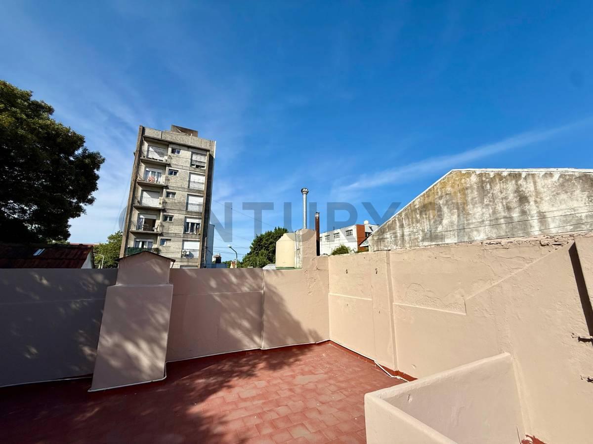 Casa estilo marplatense en La Perla – 4 ambientes con terraza y cochera — foto 1