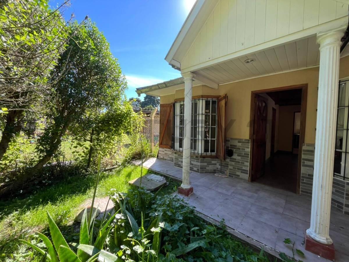 Casa de 4 ambientes con gran parque Bario El Sosiego — foto 1