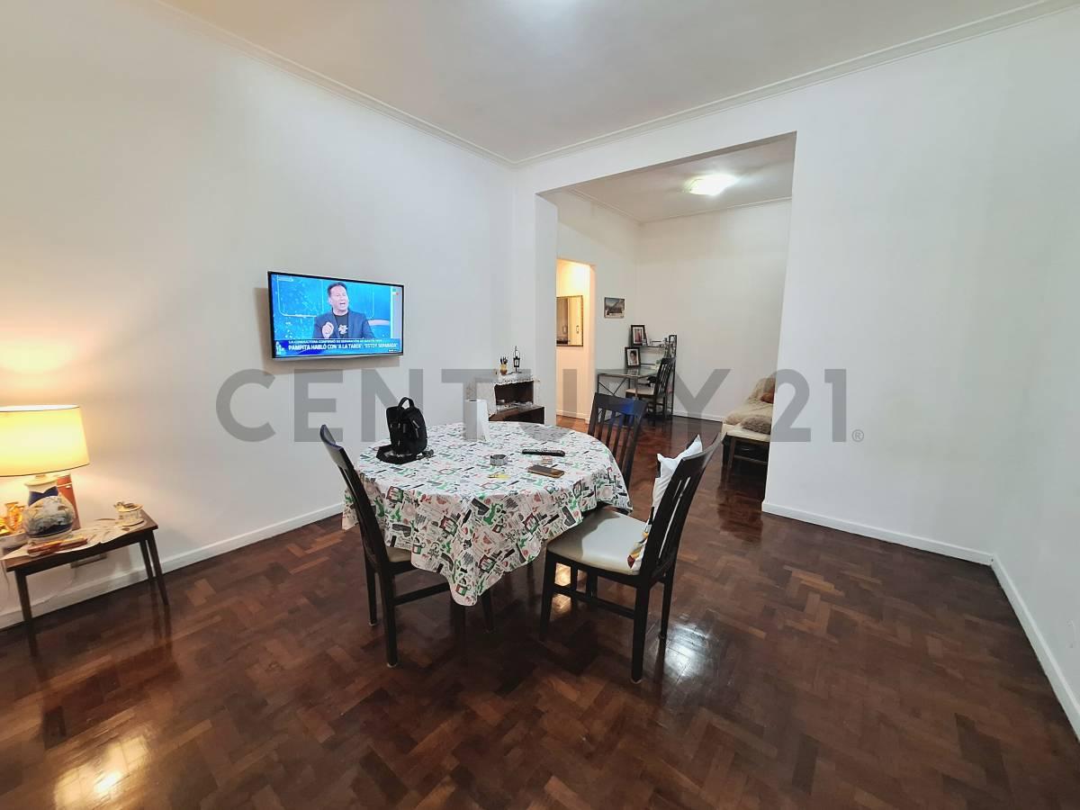 Departamento 2 ambientes reciclado en zona Güemes — foto 1
