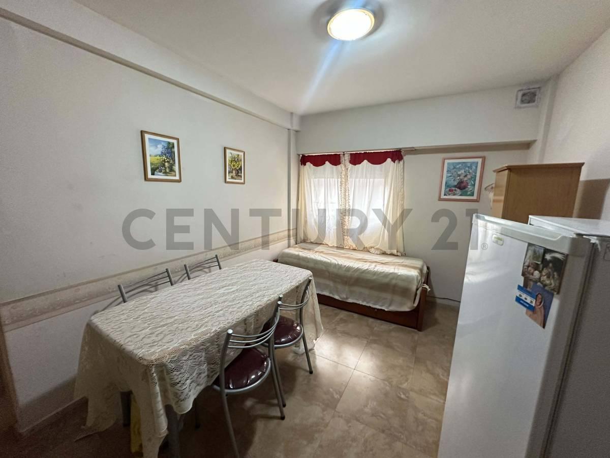 VENTA! Departamento 2 ambientes al lateral — foto 1