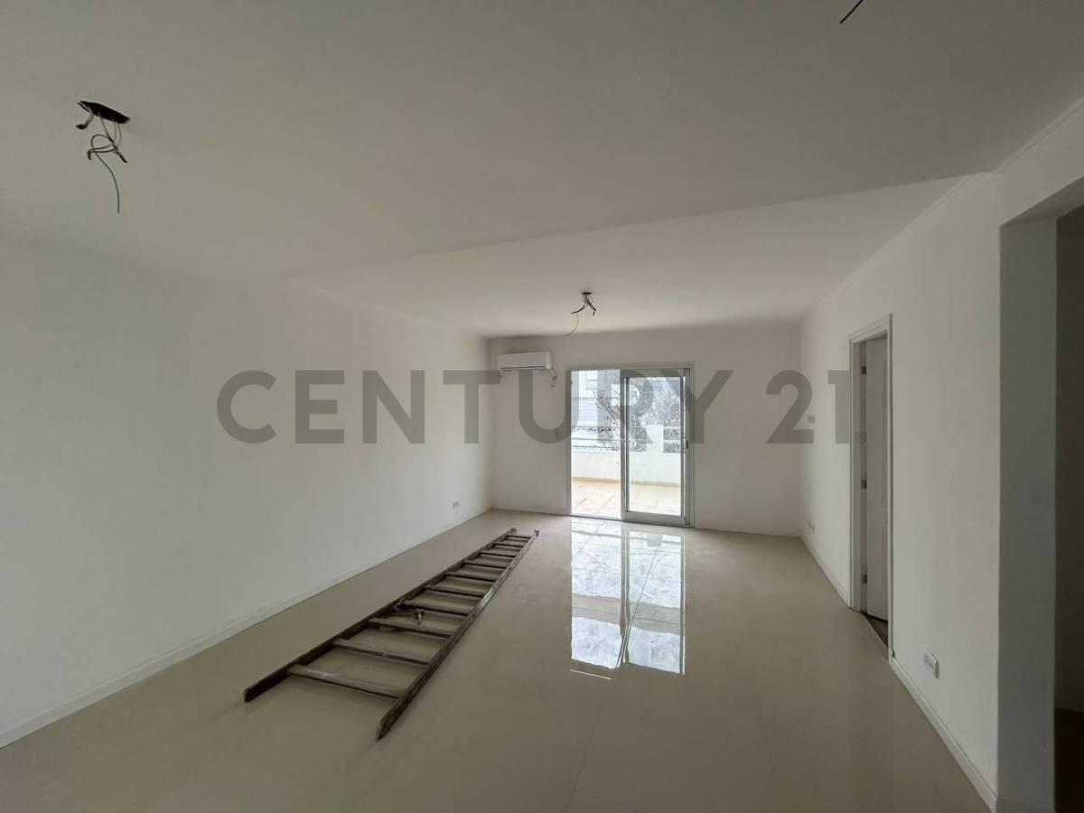 Departamento 2 ambientes a estrenar con patio y balcón terraza | Av. Colón — foto 1