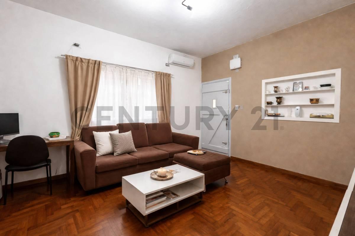 CASA EN VENTA DE 3 AMB CON PILETA EN BELLA VISTA en una planta — foto 1