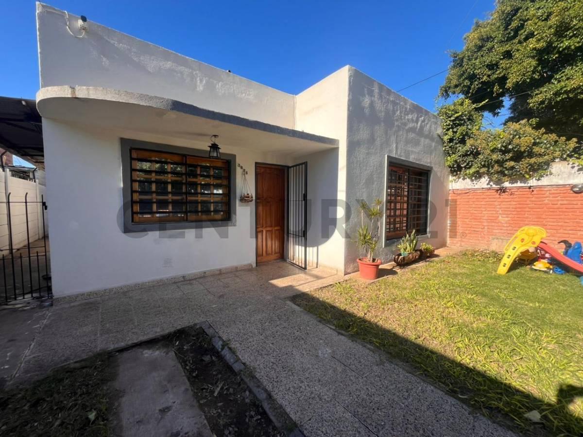 VENTA CASA 3 AMBIENTES CON PARQUE Y PILETA EN JOSE C PAZ - APTO CREDITO — foto 1
