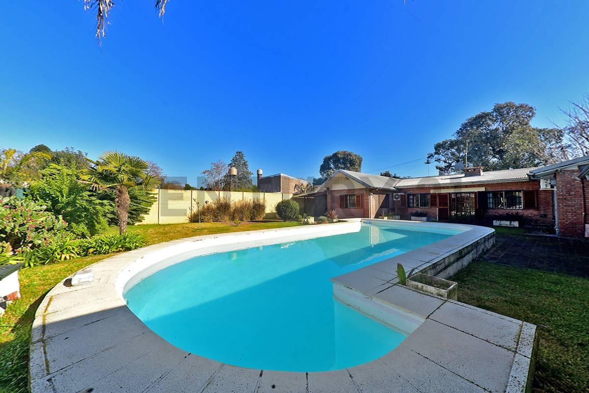 VENTA CASA 4 AMBIENTES CON PILETA PARQUE ALVEAR TORTUGUITAS — foto 1