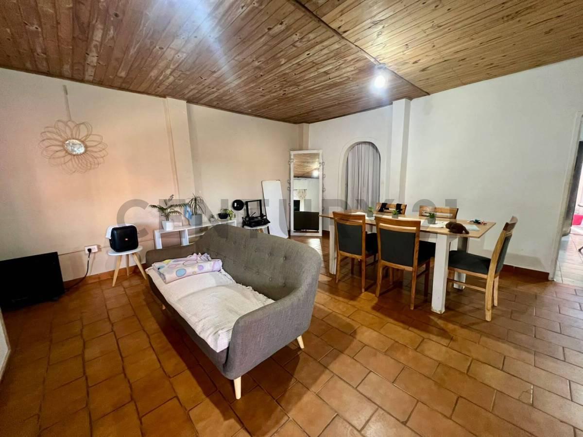 VENTA CASA 4 AMB EN ITUZAINGO NORTE + DEPTO 2 AMB INDEPENDIENTE (APTO CREDITO) — foto 1