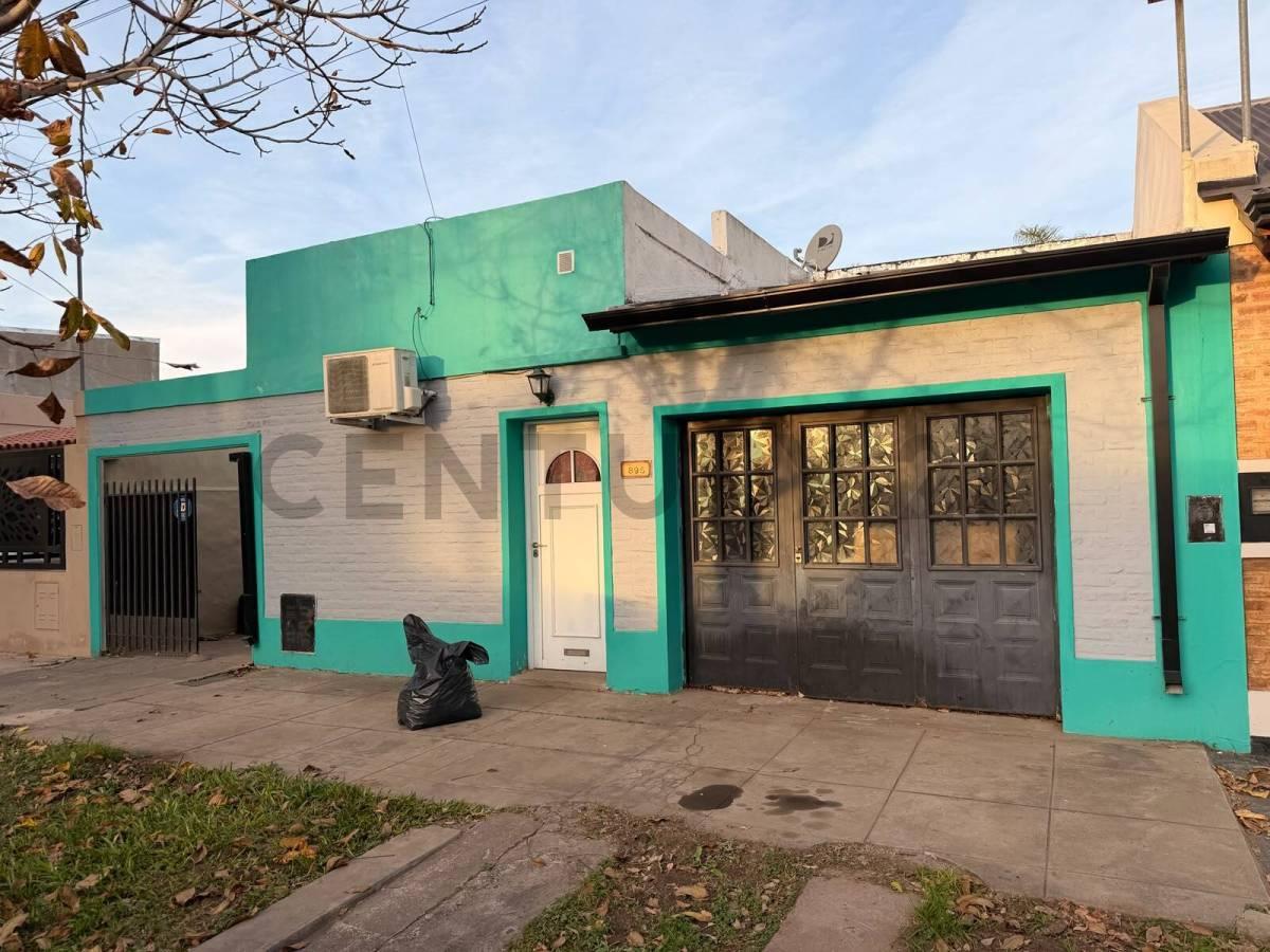 VENTA DE CASA FAMILIAR EN RAFAELA - BARRIO JUAN DE GARAY — foto 1