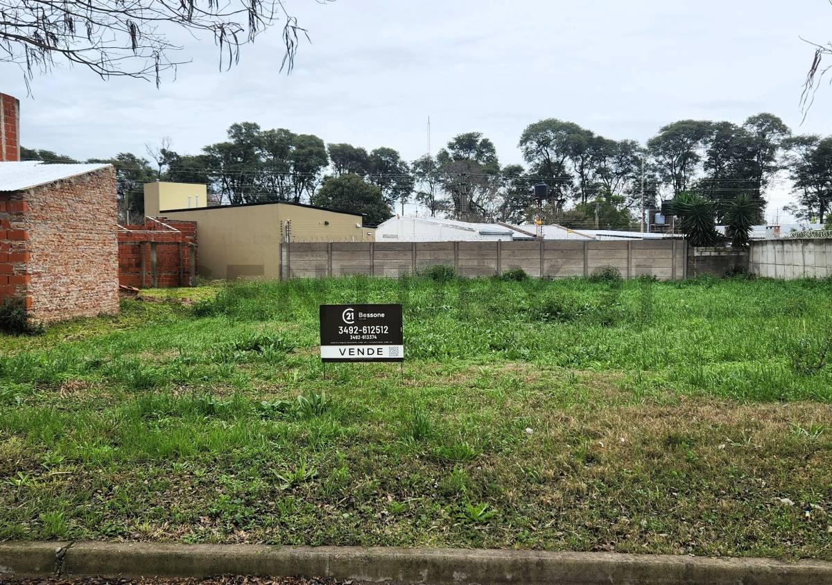 Venta de lote en calle La Pampa en Rafaela — foto 1