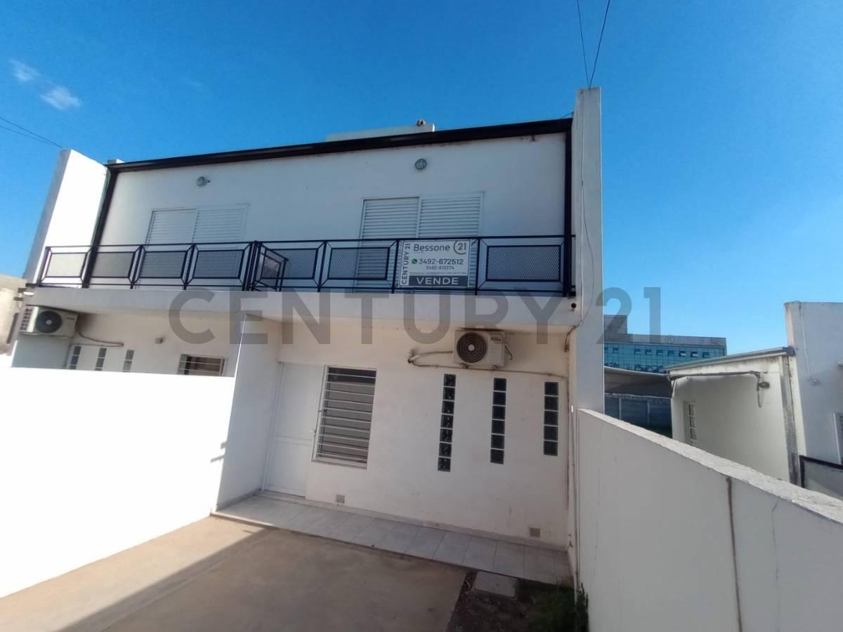 Venta duplex en Barrio Los Arces, Rafaela — foto 1