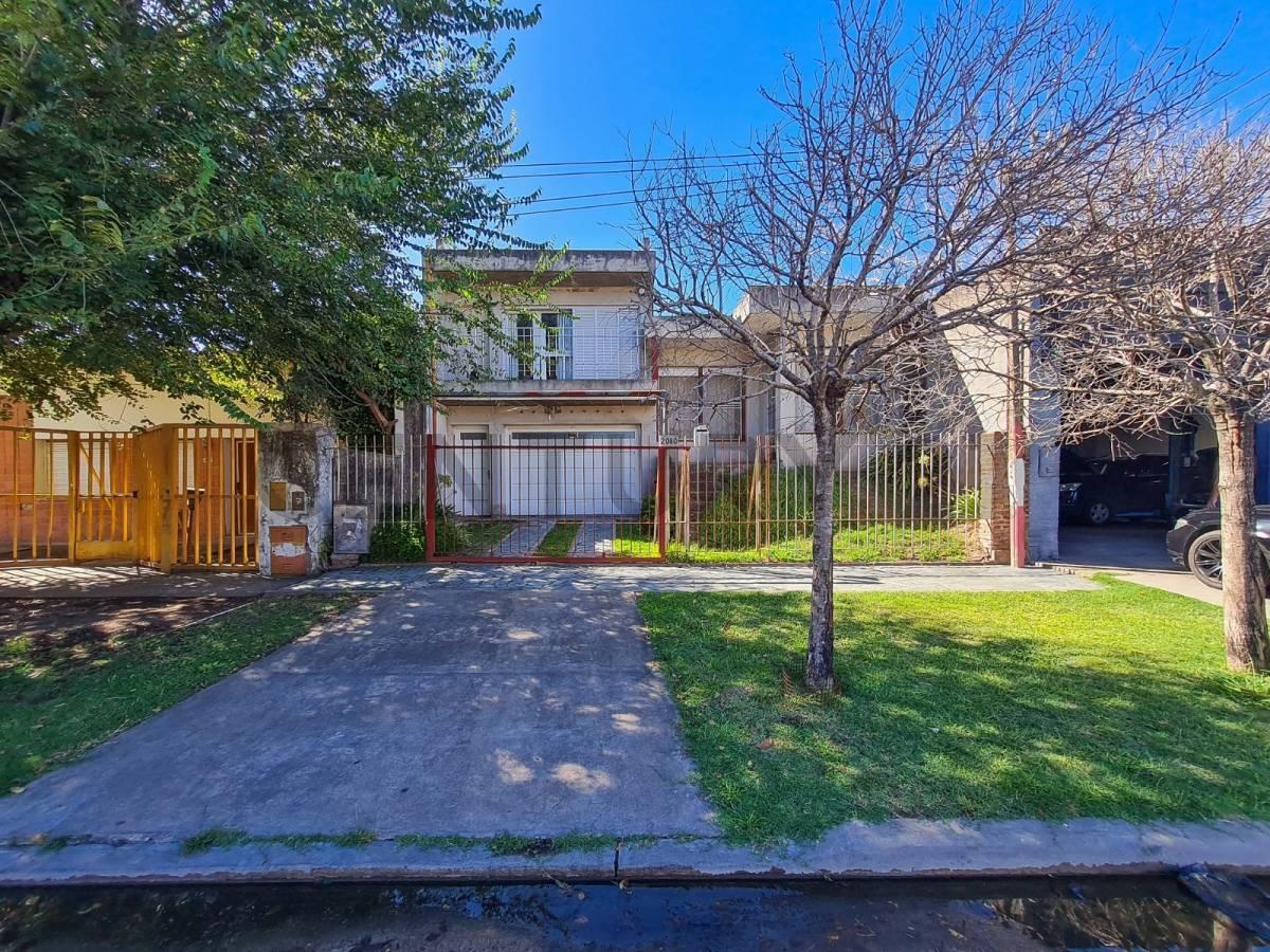 CASA EN VENTA 3 DORMITORIOS EN TOLOSA — foto 1