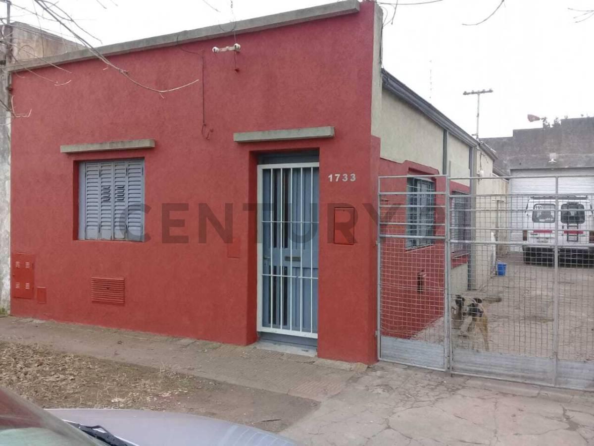 CASA EN VENTA CON GALPON — foto 1