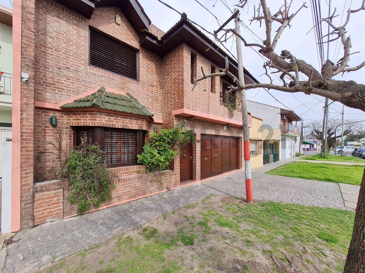 Casa de 3 dormitorios con parque y pileta — foto 1