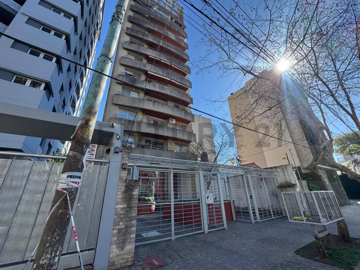 DEPARTAMENTO DE 1 DORMITORIO CON COCHERA Y BALCÓN – QUILMES — foto 1