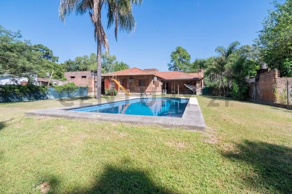 Venta Casa Quinta - 3 dormitorios - Quincho y piileta - Villa California, San Jose del Rincón — foto 1
