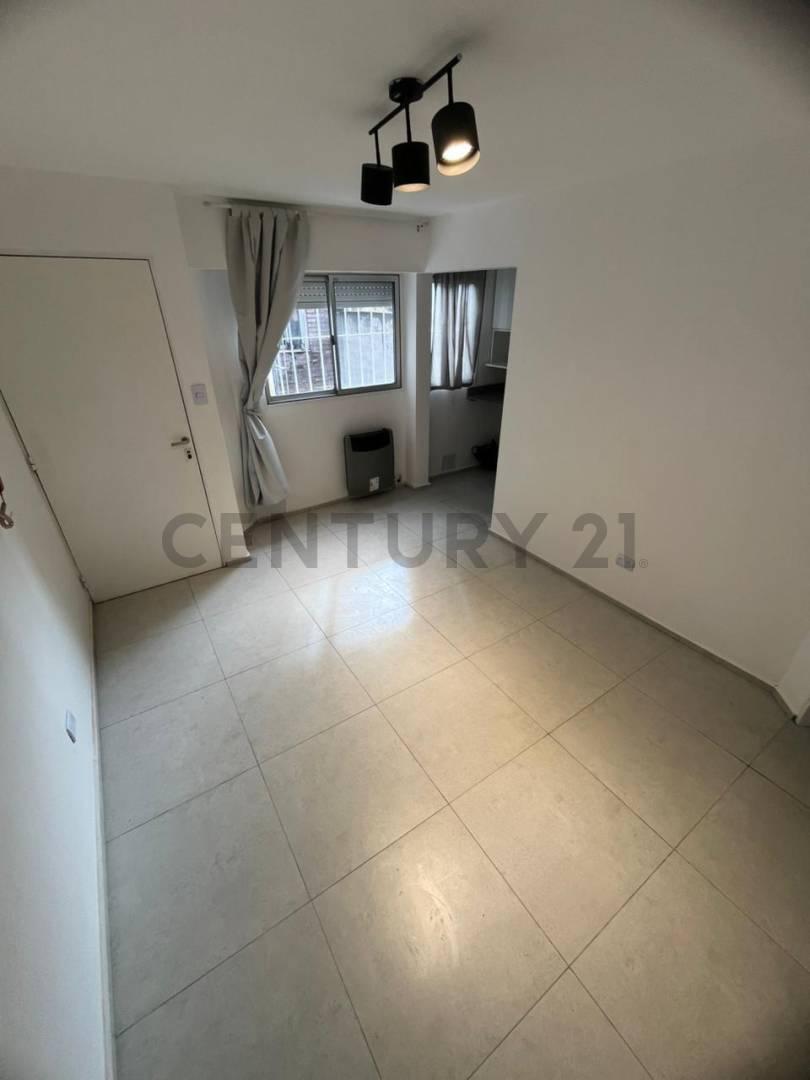 DEPTO EN VENTA 2 DORM. REFACCIONADO CENTRO — foto 1